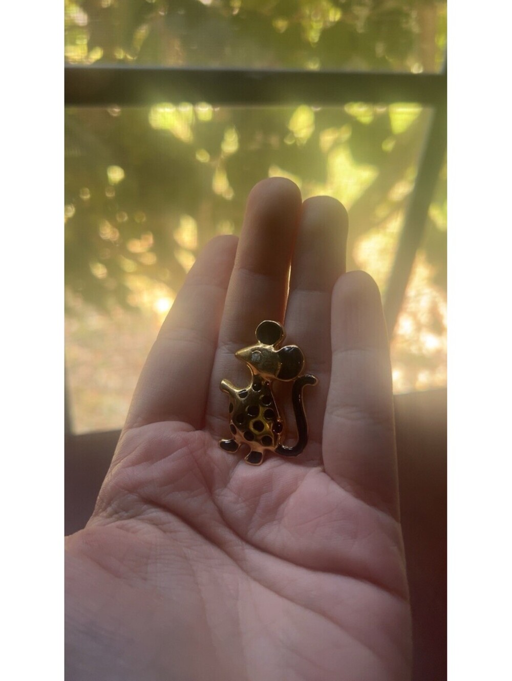Vintage Retro Mouse Brooch Pin Gold Tone